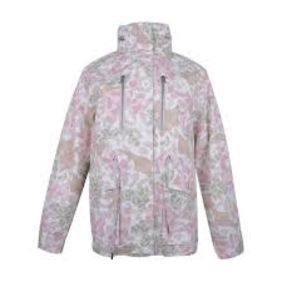 Converse Jackets & Blazers - Converse WMNS camouflage print sports wind jacket